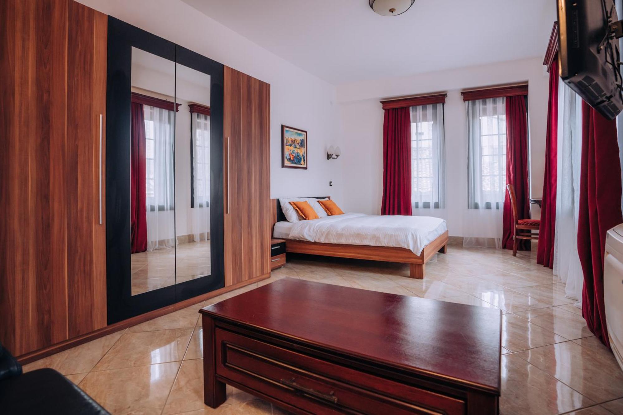 Lihnidos Square Villa Ohrid